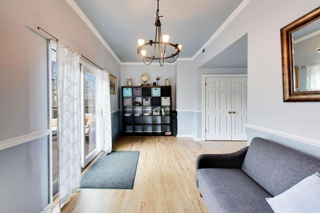 1028 Ashland Avenue, Evanston, IL 60202
