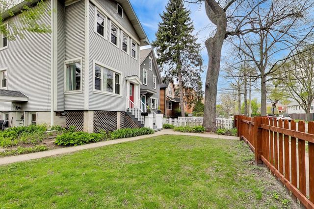 1028 Ashland Avenue, Evanston, IL 60202