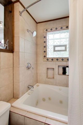 1028 Ashland Avenue, Evanston, IL 60202