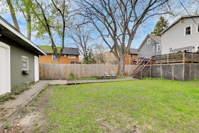 1028 Ashland Avenue, Evanston, IL 60202