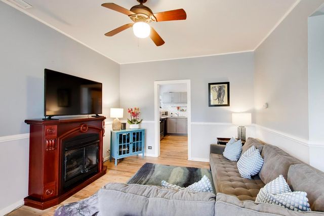 1028 Ashland Avenue, Evanston, IL 60202