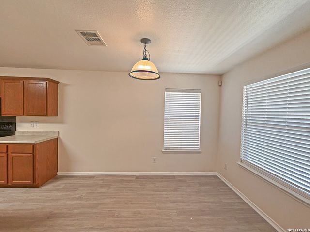 6914 DASHMOOR CRK, San Antonio, TX 78244