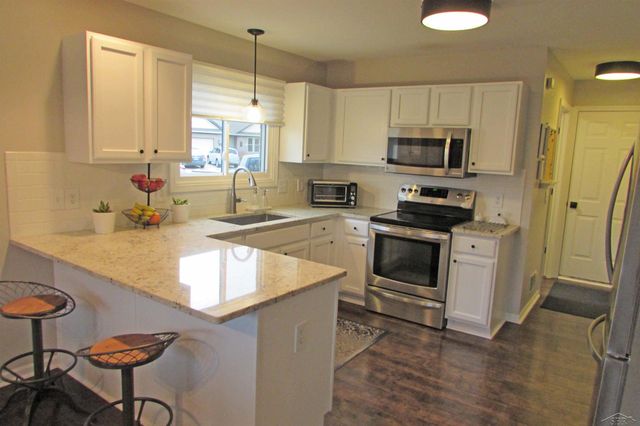 617 Turnbull Street, Lapeer, MI 48446