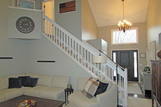 617 Turnbull Street, Lapeer, MI 48446