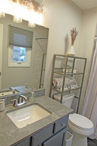 617 Turnbull Street, Lapeer, MI 48446