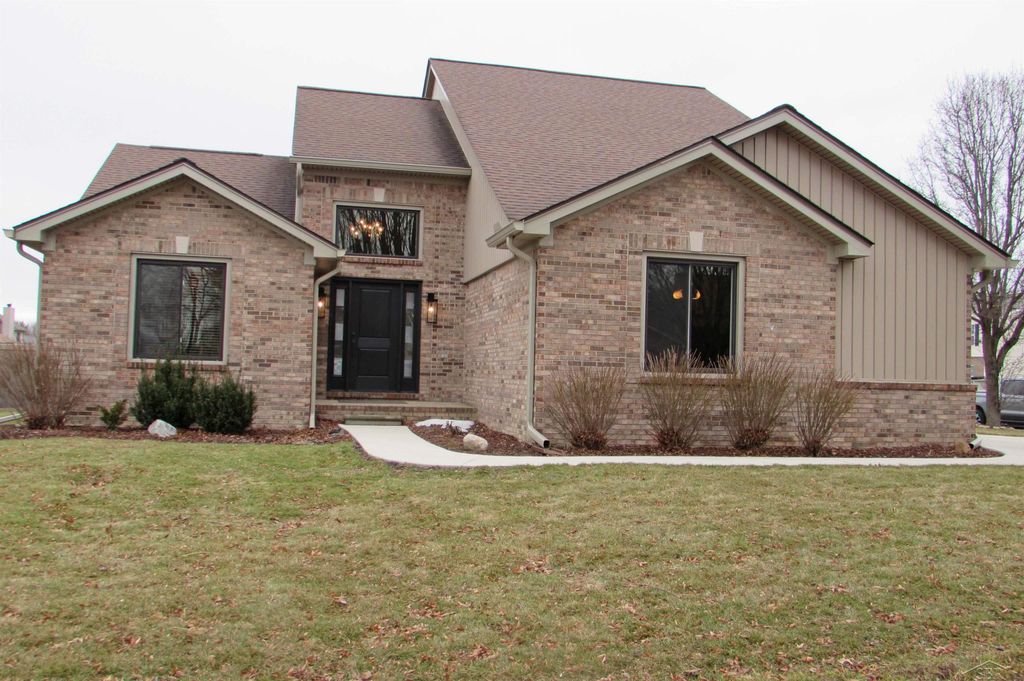 617 Turnbull Street, Lapeer, MI 48446