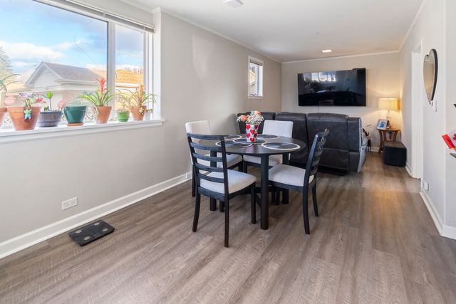 719 N 14th Avenue, Melrose Park, IL 60160