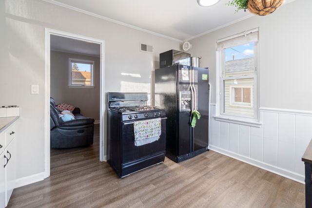 719 N 14th Avenue, Melrose Park, IL 60160