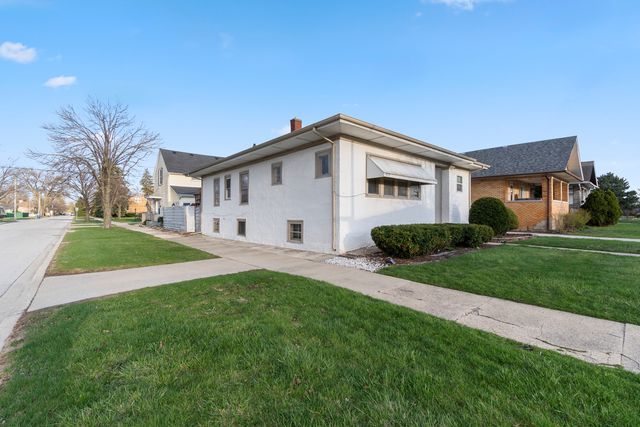 719 N 14th Avenue, Melrose Park, IL 60160