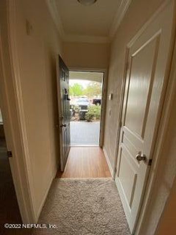 8290 GATE Parkway W 102, Jacksonville, FL 32216