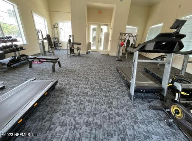 8290 GATE Parkway W 102, Jacksonville, FL 32216