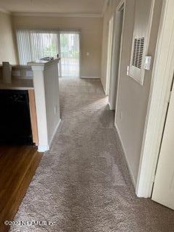 8290 GATE Parkway W 102, Jacksonville, FL 32216