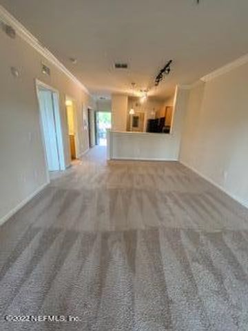 8290 GATE Parkway W 102, Jacksonville, FL 32216