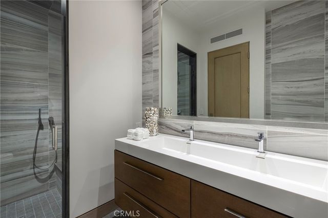 17 High Water, Newport Coast, CA 92657