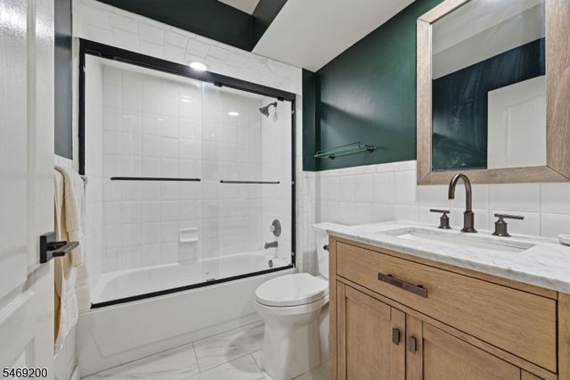 105 ROSELAND AVENUE 1501, Caldwell Boro Twp., NJ 07006