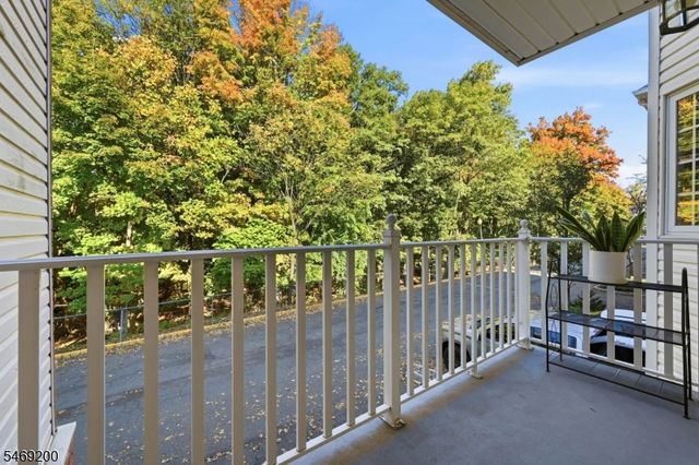 105 ROSELAND AVENUE 1501, Caldwell Boro Twp., NJ 07006