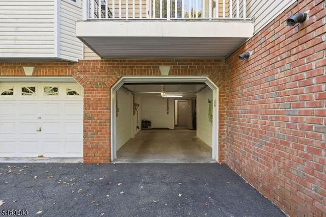 105 ROSELAND AVENUE 1501, Caldwell Boro Twp., NJ 07006