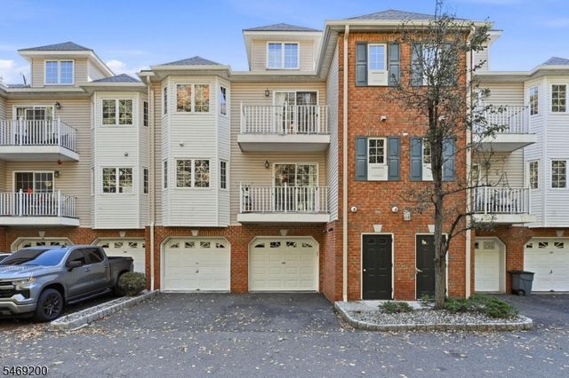105 ROSELAND AVENUE 1501, Caldwell Boro Twp., NJ 07006