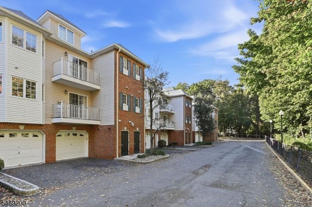 105 ROSELAND AVENUE 1501, Caldwell Boro Twp., NJ 07006