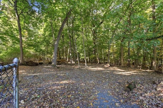 105 ROSELAND AVENUE 1501, Caldwell Boro Twp., NJ 07006