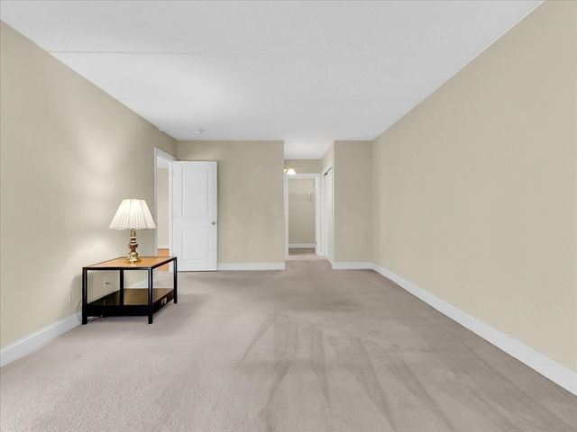 1500 Worcester Rd 221, Framingham, MA 01702