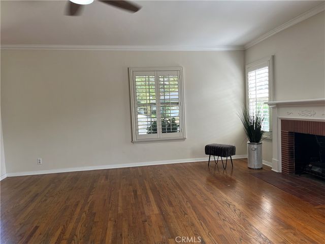 2440 Queensberry Road, Pasadena, CA 91104