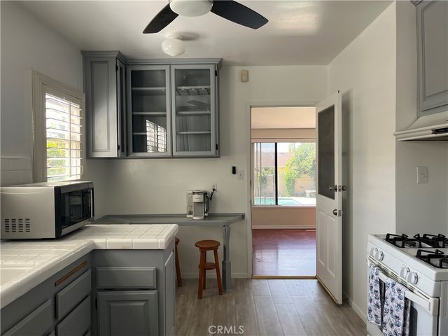 2440 Queensberry Road, Pasadena, CA 91104