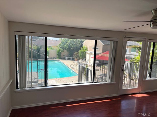 2440 Queensberry Road, Pasadena, CA 91104