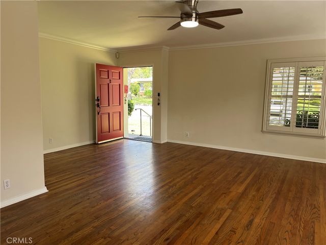 2440 Queensberry Road, Pasadena, CA 91104