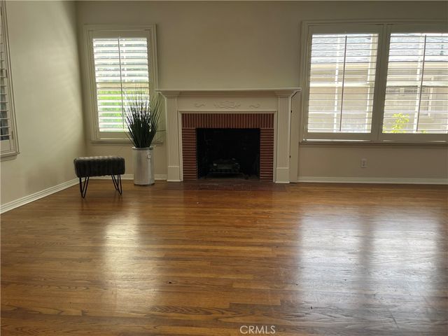 2440 Queensberry Road, Pasadena, CA 91104