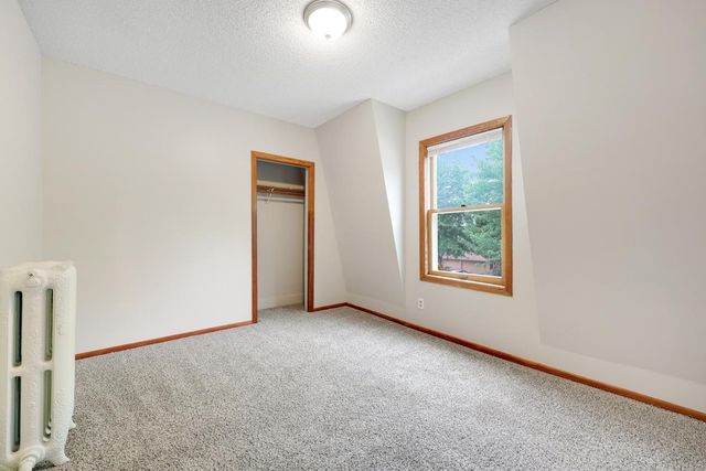 129 W 33rd Street, Minneapolis, MN 55408