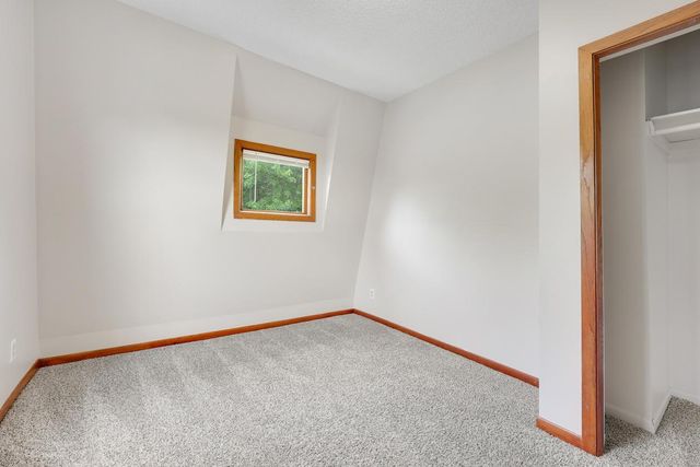 129 W 33rd Street, Minneapolis, MN 55408