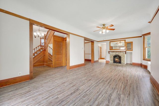 129 W 33rd Street, Minneapolis, MN 55408