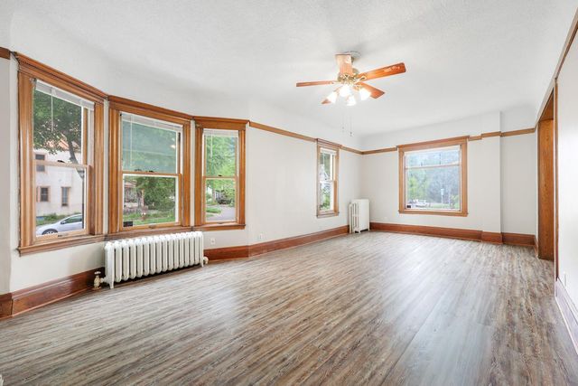 129 W 33rd Street, Minneapolis, MN 55408