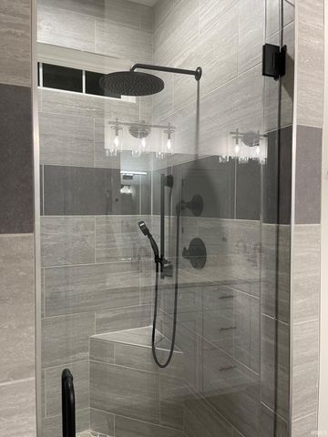 752 E Holland Drive, Bloomington, IN 47401