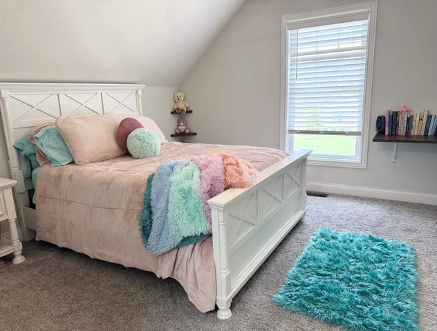 752 E Holland Drive, Bloomington, IN 47401