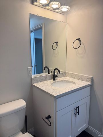 752 E Holland Drive, Bloomington, IN 47401