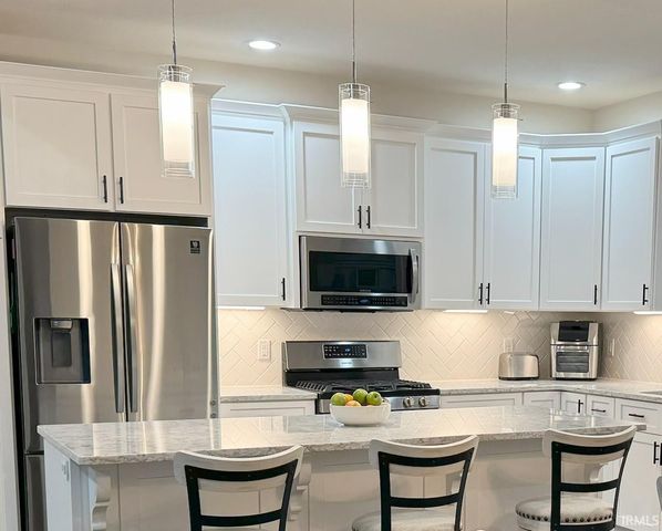 752 E Holland Drive, Bloomington, IN 47401