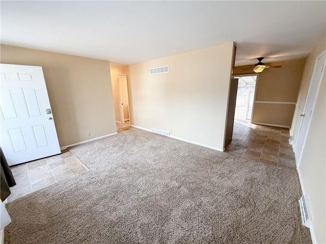 10708 Indiana Avenue, Kansas City, MO 64137