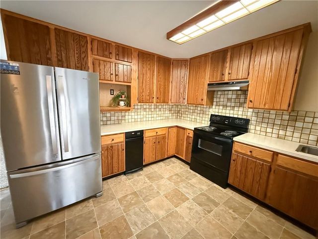 10708 Indiana Avenue, Kansas City, MO 64137