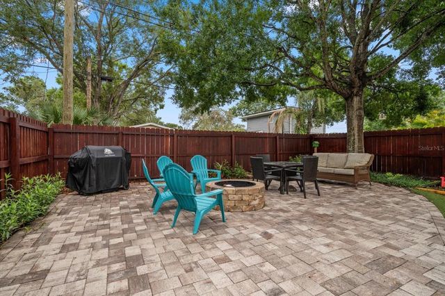 670 42ND AVENUE NE, St Petersburg, FL 33703