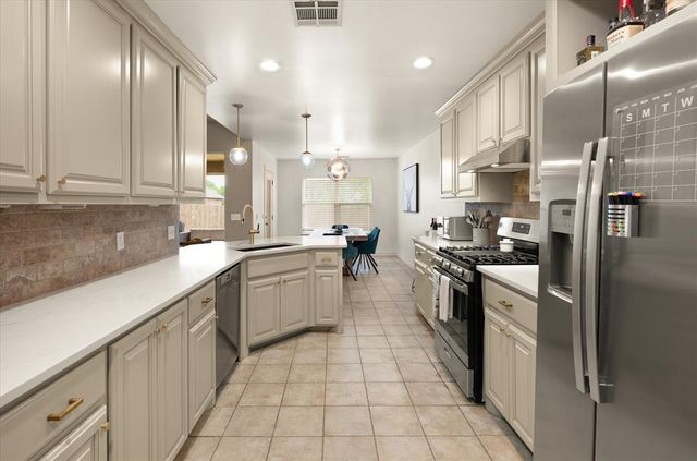 5714 W 8th Court, Stillwater, OK 74074