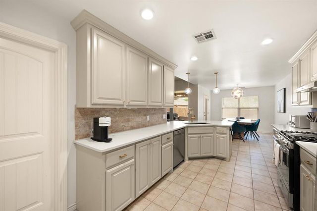 5714 W 8th Court, Stillwater, OK 74074