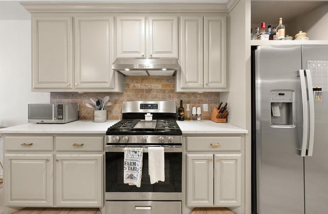 5714 W 8th Court, Stillwater, OK 74074