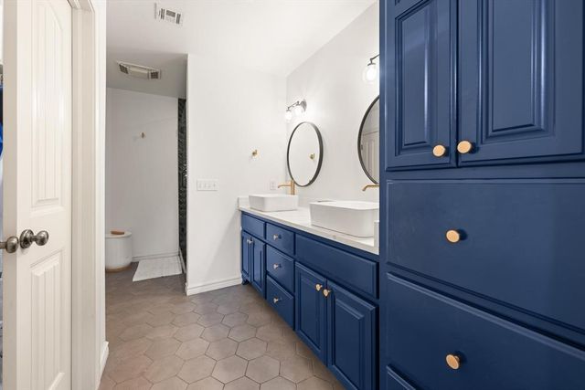 5714 W 8th Court, Stillwater, OK 74074