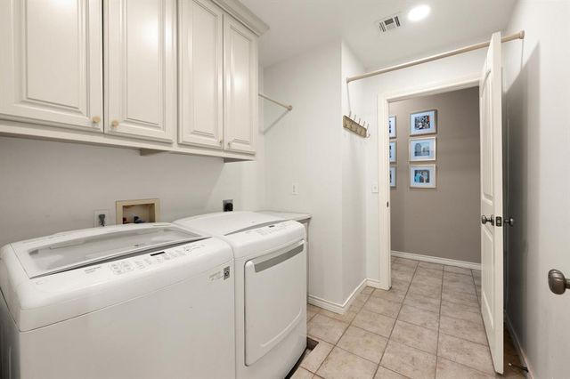 5714 W 8th Court, Stillwater, OK 74074