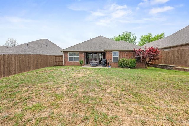 5714 W 8th Court, Stillwater, OK 74074