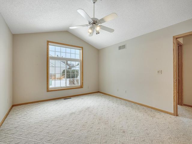 8746 Baxter Way, Inver Grove Heights, MN 55076