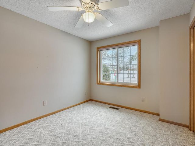 8746 Baxter Way, Inver Grove Heights, MN 55076