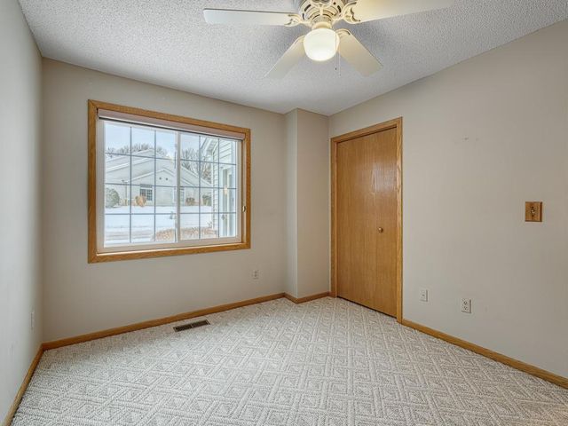 8746 Baxter Way, Inver Grove Heights, MN 55076